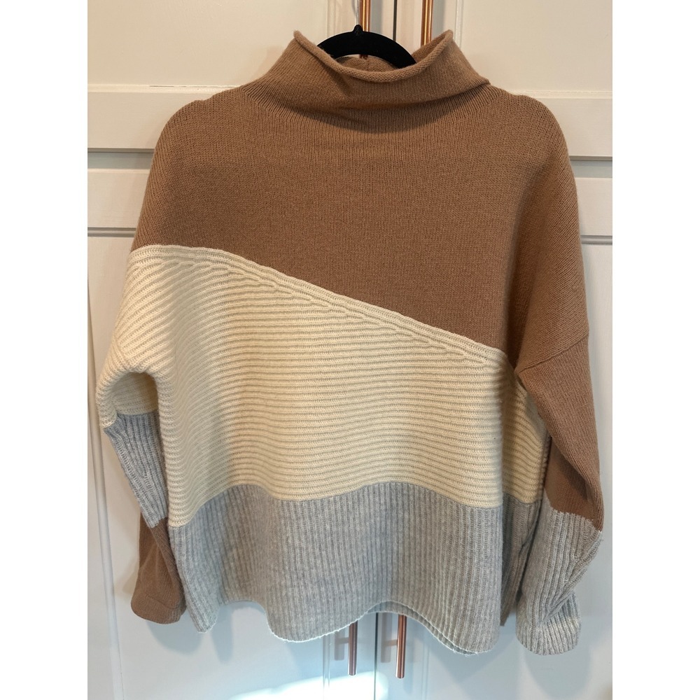 FRENCH CONNECTION Women's boho wool blend Turtleneck Sweater Size L Gray winter